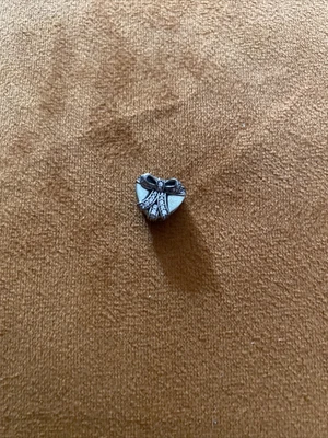 £10 • Buy Pandora Pink Heart Present Charm REF 791423PCZ S925