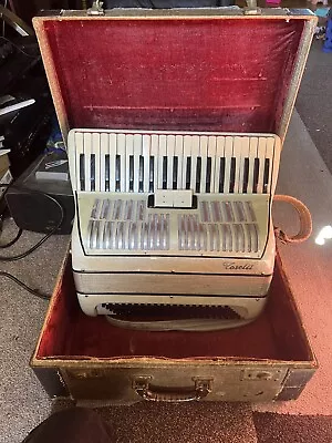 Toselli Accordeon Vintage • $150