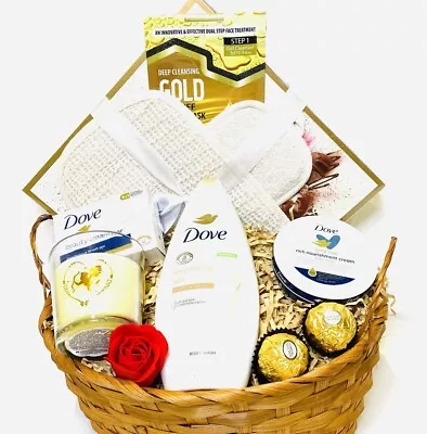 Personalised Ladies Birthday Gift Hamper Basket Pamper Bath Gift Set - For Her • £26.99