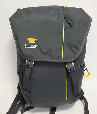 MOUNTAINSMITH Spectrum CAMERA And Laptop BACKPACK Pack Travel • $40