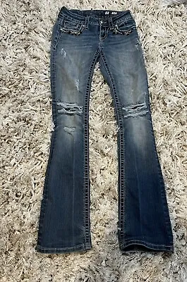 Miss Me 25 Boot Cut Mid Rise • $20