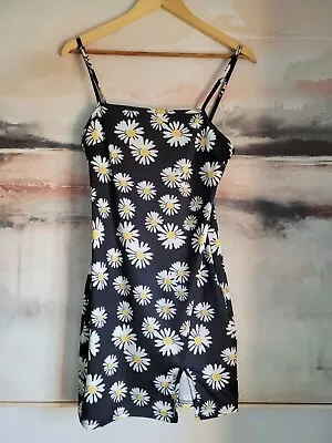 Summer Beach Dress Size 8 - Daisy Black • £3.50