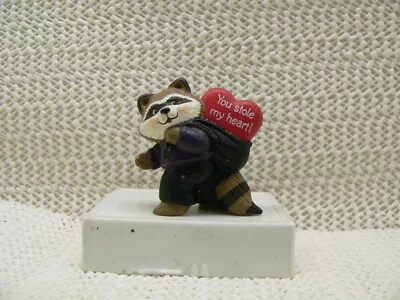 HALLMARK VALENTINE MERRY MINIATURE 1991 RACCOON THIEF--YOU STOLE MY HEART Wl • $10