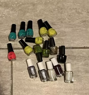 Lot Of Mini Nail Polish • $0.99