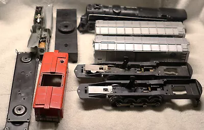 Large Lot Vintage Lionel  Car  Parts 2460 3454 671 • $19.99