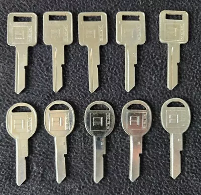 Vintage OEM GM Key Blanks Lot Of 10 Uncut General Motors Car Ignition Door Keys • $14