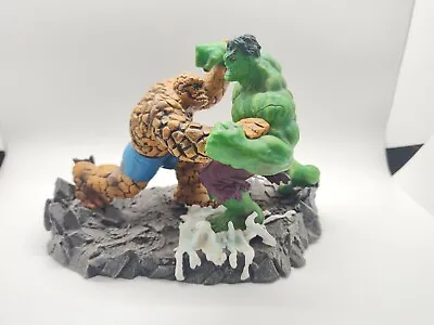 ToyBiz Marvel Legends Masterworks Hulk Vs Thing Famous Covers Statue. (2006) • $55
