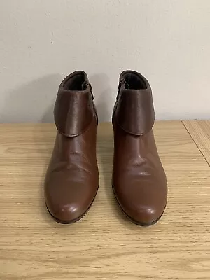 Munro Bootie Size 8 SS Slim Sise Zip Brown Leathe Ankle Boots • $29.99