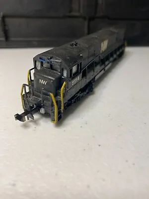 N Scale NW Minitrix Locomotive #8514 • $50