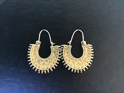 Metropolitan Museum Egyptian Revival Gold Hoop Earrings • $32