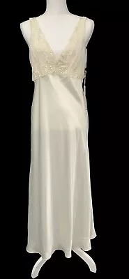 Vintage Nightgown Flora Nikrooz Collection Bridal Nightgown IVORY LINGERIE New • $60