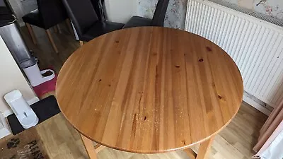 Extending Dining Room Table And Chairs • £60