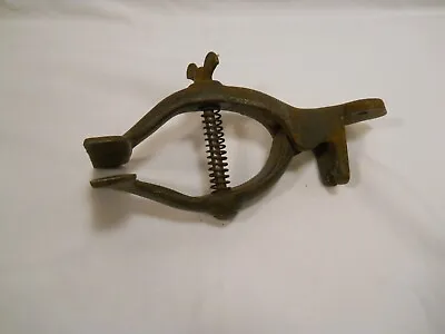 Saw Vise Vintage Cast Iron Hand Saw Sharpening Vise  4 Inch • $25