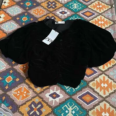 $25 • Buy NWT ZARA Women’s Black Velvet Puff Short Sleeve Top Size XS
