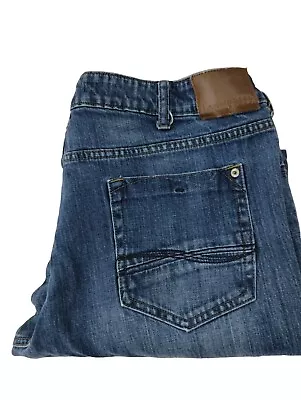 Lee Modern Series L342 Men's Size 40 X 32 Blue Straight Fit Straight Leg Jeans • $16