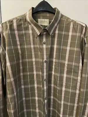 Cabela's Outfitters Series Men's Button Down Shirt 2XL Green Plaid Shirt • $10.50