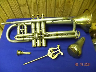 Vintage/Antique C.G. CONN 1921 VICTOR CORNET • $950