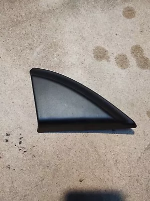 🛻 Volvo V40 Wing Mirror Triangle Trim Right Driver Side 2013 1287712 #wc15 • $14.92