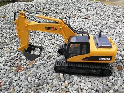 Au Store Remote Control HUINA 1:14 2.4G 15CH Die-Cast Tractor Excavator Digger • $79