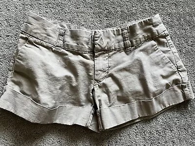 Volcom Womens Shorts - Size 1 Beige Tan Cuffed • $10
