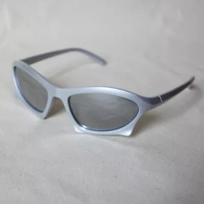 Bat Silver Sunglasses With Mirror Mercury Lens • $15