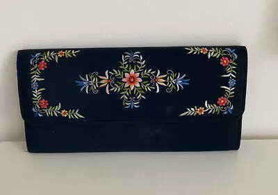 Vintage 1950’s Clutch Purse Black Silk Floral Hand Embroidered 10X6 • $25