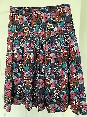 Liberty Plus 100% Wool Skirt Size 12-16 • £19.99