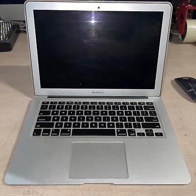 Apple Macbook Air CORE I5 1.7GHZ 4GB RAM NO SSD 13  MD628LL/A NO SSD NO CADDIE • $83.97