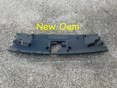 2018 - 2023 Ford Mustang Front Upper Air Deflector Shield Cover Oem Jr3b8c291aa • $85