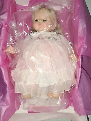 Madame Alexander Pussy Cat Doll Blonde Hair Blue Eyes 16  Beautiful! 1977 • $59.99