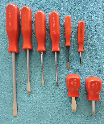 (8) Piece MAC Tools Screwdriver Set - Phillips & Slotted - Red • $75