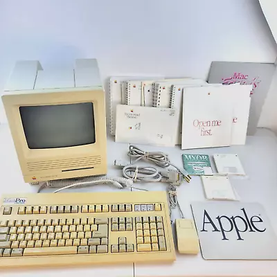 Apple Macintosh SE/30 M5119 Computer 2MB Ram 1990 Keyboard Mouse Manuals *Works • $849.99