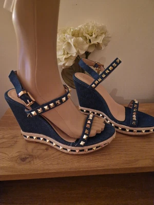 £10 • Buy Ladies Size (6) Denim Summer Wedges With Gold Studs (Brand New Boxed )