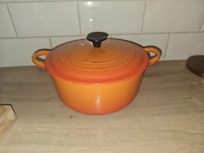 Le Creuset Cast Iron Casserole Dish Size 20cm Volcanic Orange • £10