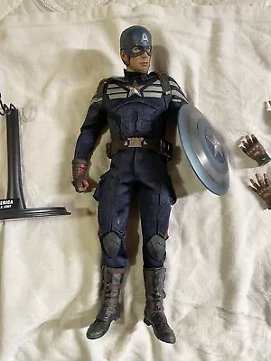 Hot Toys Captain America • $200