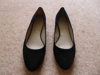 £10 • Buy Ladies M&s Footglove Black Suede Pumps Uk Size 5