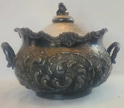 Large Antique Soup Tureen Middletown Silver Plate Repousse • $195