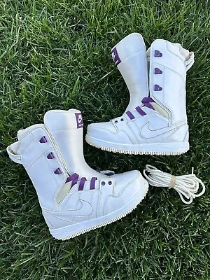 Nike Vapen SnowBoard Boots SWAN WHITE/VINTAGE PURPLE Wmns Sz 7 447124-101 • $100