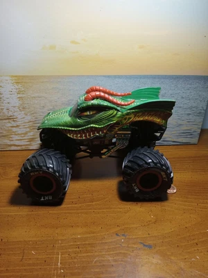 $20 • Buy Monster Jam Dragon Hot Wheels 1:24 4x4 Truck Racing Diecast Green Orange Teeth