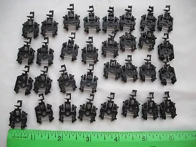 Lot Of 32 Trucks Black Wheels Metal Axles Rapido Couplers Train Car N Scale • $79.99