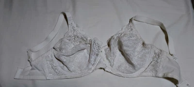 £4 • Buy Triumph Amourette 300  W Underwired Bra White 32E 