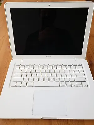 MacBook 61 Laptop Computer Intel Core 2 Duo 4GB RAM 250GB HDD W/Install Discs • $70