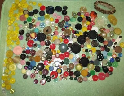 Lot Antique Vintage Buttons - Celluloid - Wood - Colt Plastic - Bracelet Sets ++ • $39.99