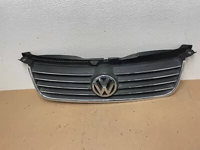 2001 To 2005 Volkswagen Passat Front Upper Grill Grille Oem 0040M • $49.99