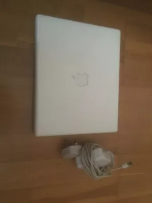 Apple IBook G4 Vintage Laptop - In Great Condition. Tested & Fully Working • £15