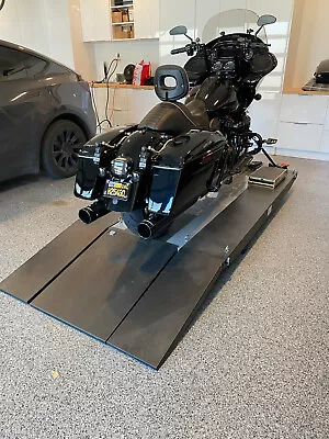 Handy Motorcycle Lift Table - Handy 40200 S.A.M. 1200 Air Lift - Like New! • $1000
