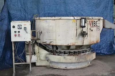 36 Cu. Ft. Vibe Tech  Vt8844  Vibratory Bowl-type Deburrer -  #27239 • $19500
