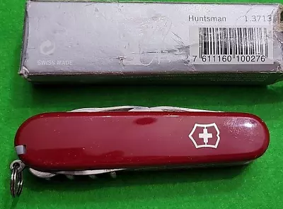 NIB Victorinox Huntsman Swiss Army Knife Nice Recent Model W/ Hook  New In Box! • $27.50