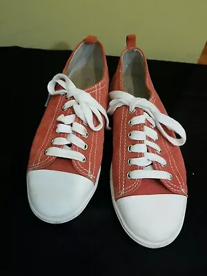 Target Merona Womens Shoes Sz 6.5 Red Suede Sneakers Lace Up Skateboard  • $4.55