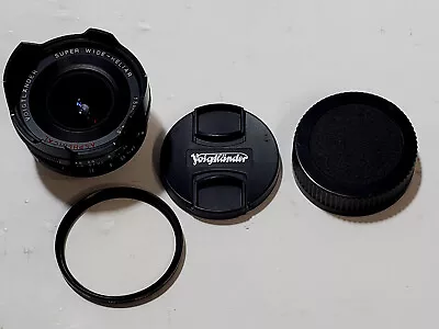 Voigtlander SUPER-WIDE HELIAR 15mm F4.5 Aspherical Lens !!! UV Filter ! • $399